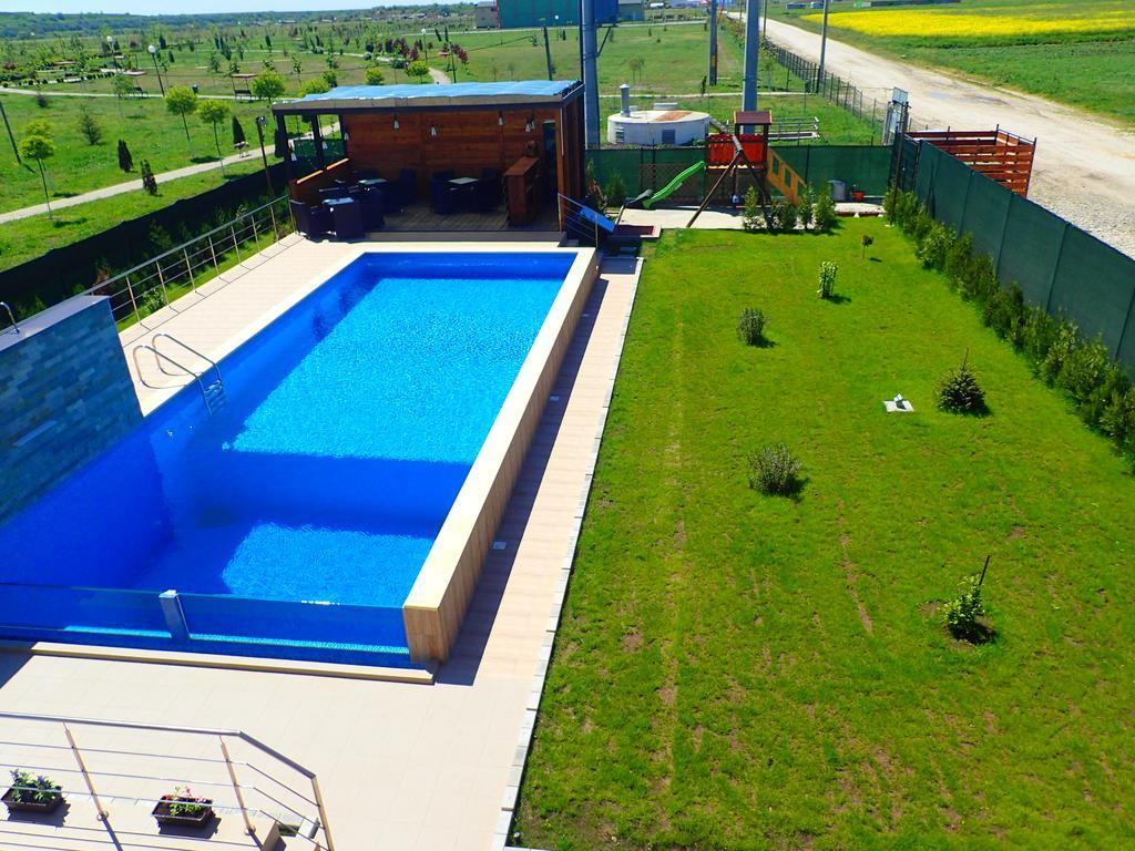 Indeep Club Ξενοδοχείο Cumpăna Εξωτερικό φωτογραφία